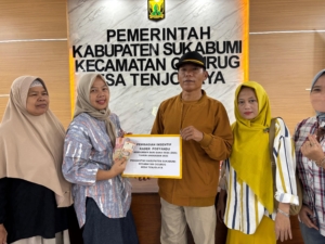 Pembagian insentif kader posyandu desa tenjolaya cicurug
